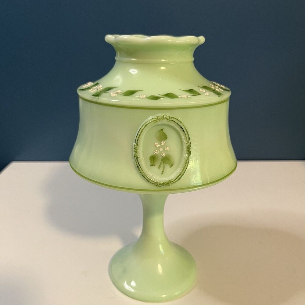 Vintage Westmoreland Jadeite Green Glass Fairy Light Lamp Cameo Beaded Pattern - Picture 12 of 15